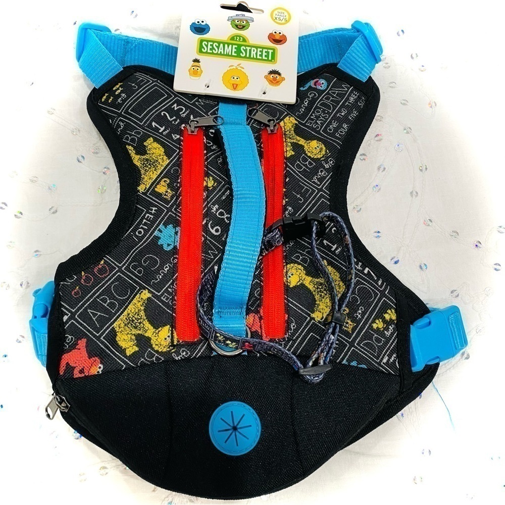NWT Sesame Street Chalkboard Essentials Pet Harness Backpack Size XS/S